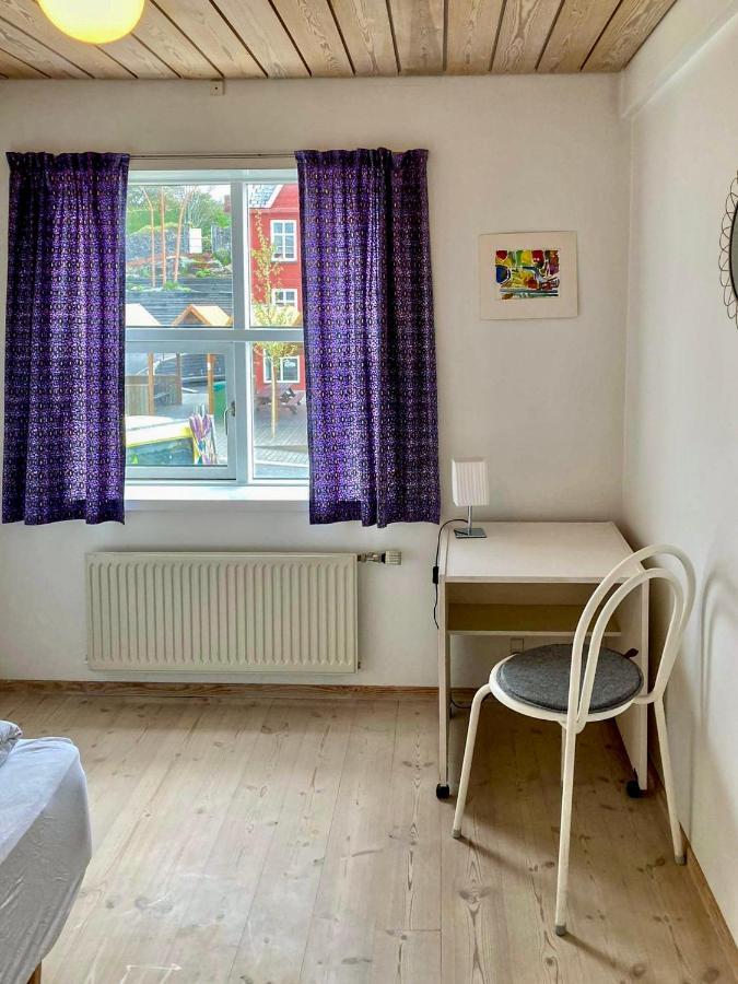 Guesthouse At The Boat Harbour Tórshavn Exteriér fotografie
